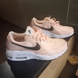 Nike Air Max -- Light pe🍑ch